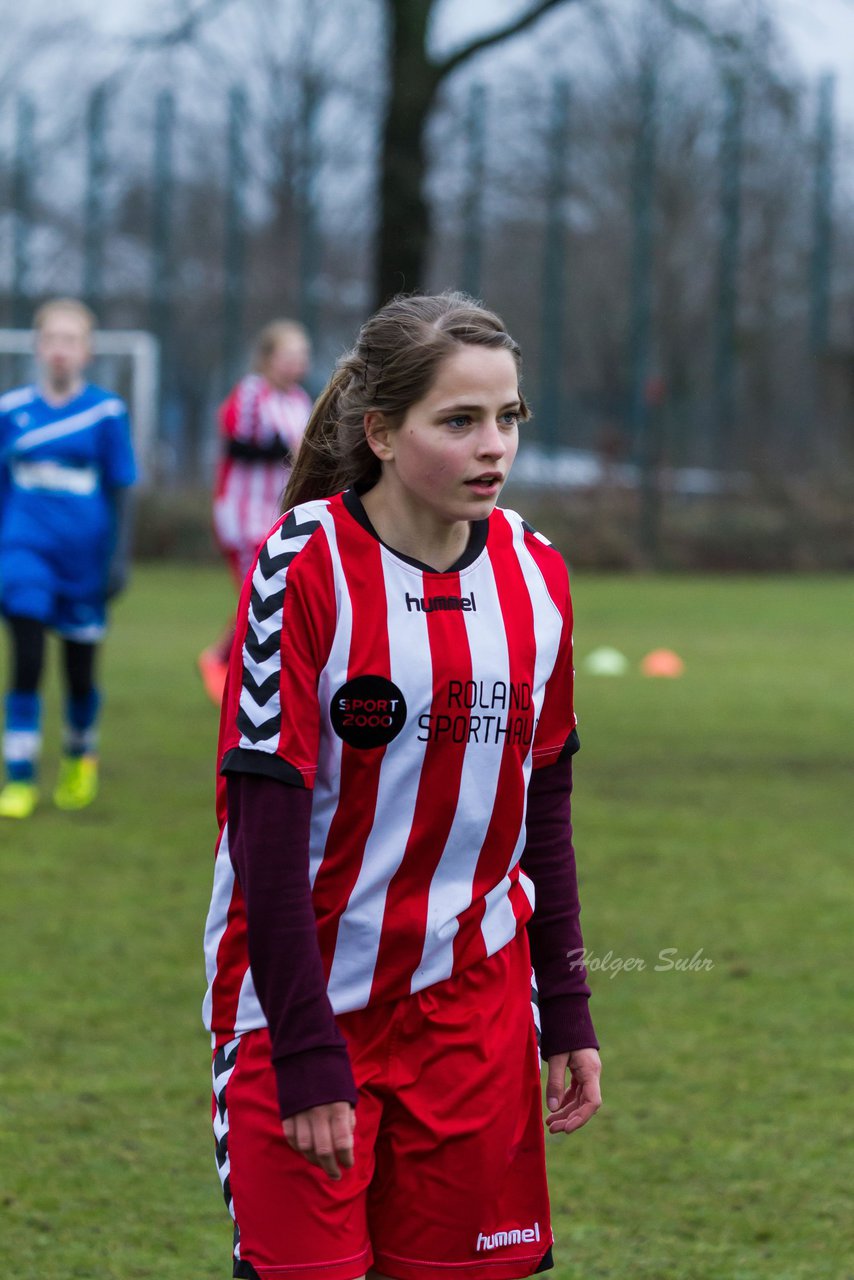 Bild 271 - C-Juniorinnen FSG-BraWie 08 - TuS Tensfeld : Ergebnis: 0:8